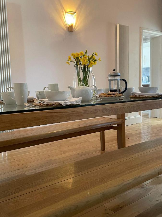 The Clock Tower Apartment - Spacious, Modern, 2 Bed Room Apartment , Southsea With Free Parking - Sleeps 4 Portsmouth Dış mekan fotoğraf