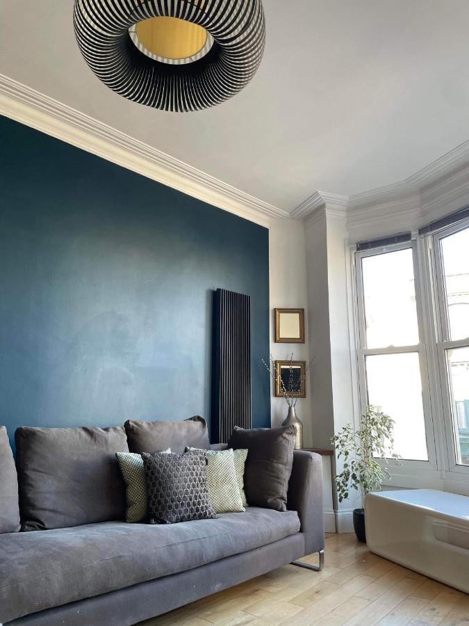 The Clock Tower Apartment - Spacious, Modern, 2 Bed Room Apartment , Southsea With Free Parking - Sleeps 4 Portsmouth Dış mekan fotoğraf